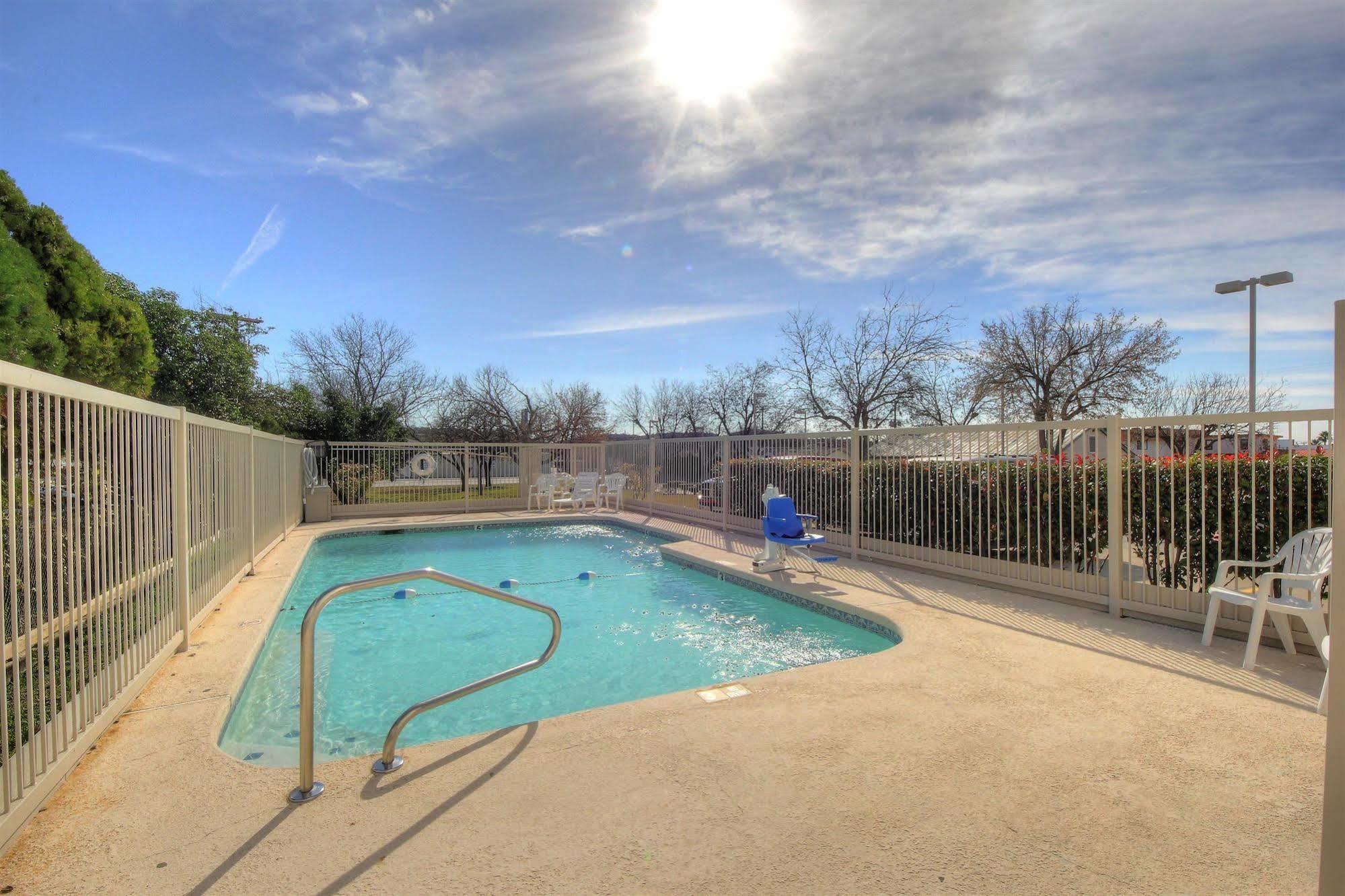 Motel 6-Kerrville, Tx Bagian luar foto